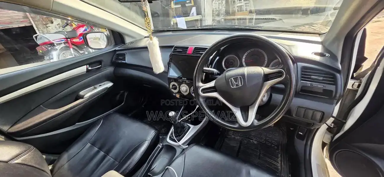 Honda City 2011 Sedan Authentic B2B Condition