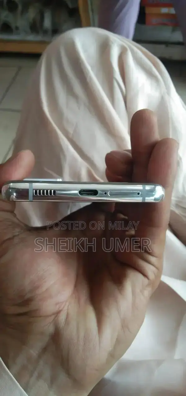 Ultra-Premium Smartphone with Dual SIM and Advanced Features