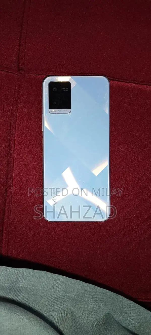 Vivo Y21 4GB RAM 64GB Storage Smartphone