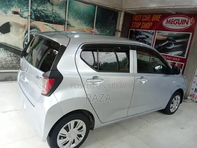 4-Door Home-Use Car with Original Grade Total