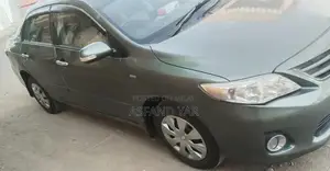 Toyota Gli 1.6 Super Eco Sedan Compact Car