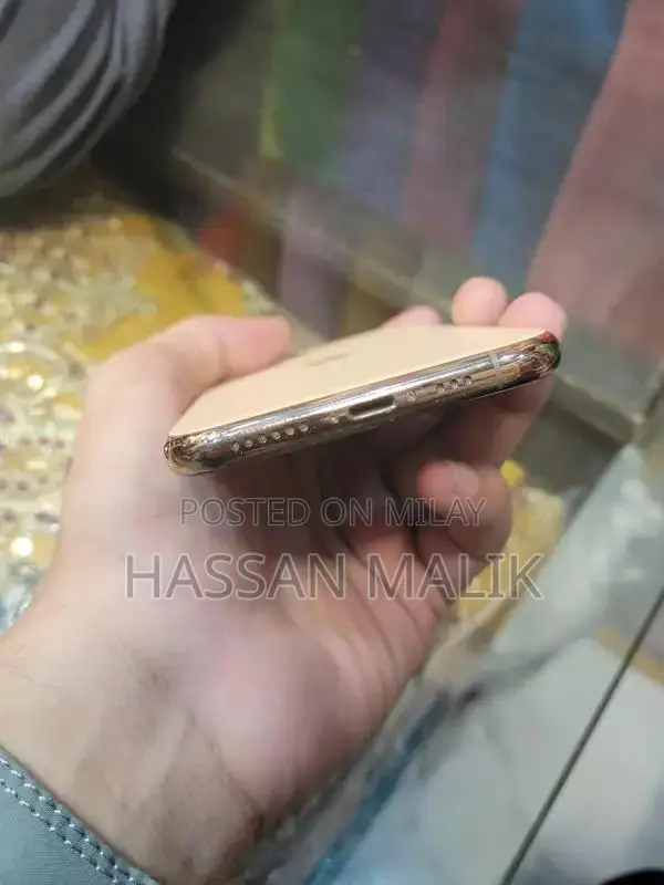 Apple iPhone 11 Pro 256GB Smartphone Premium Model