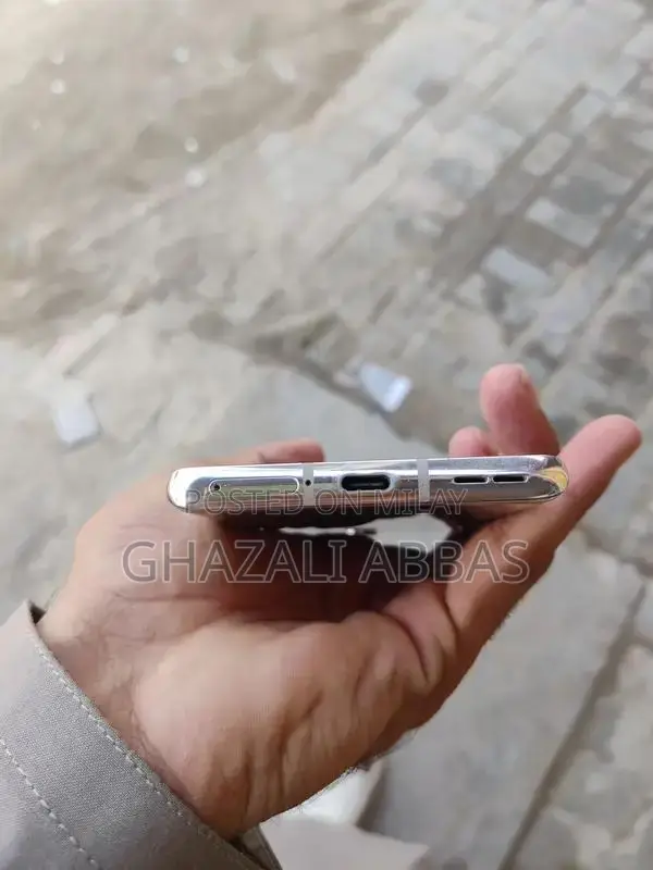 OnePlus 8 Smartphone - 8GB RAM, 128GB Storage