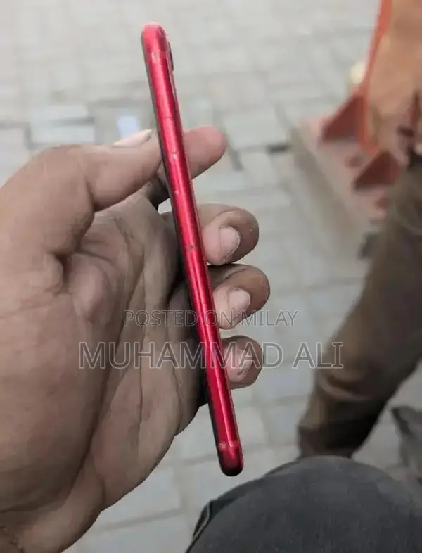 Apple iPhone SE 2020 128GB Smartphone with Home Button