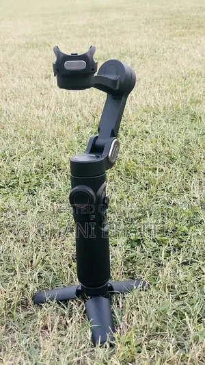 Photo - Professional 3-Axis Smartphone Gimbal with Smart Stabilization