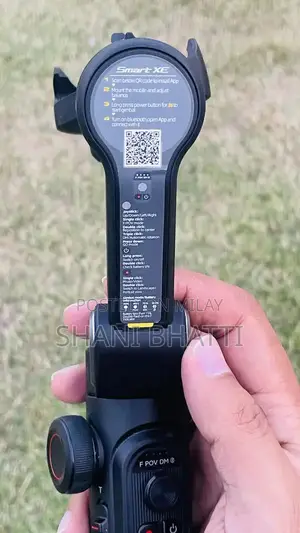 Professional 3-Axis Smartphone Gimbal with Smart Stabilization