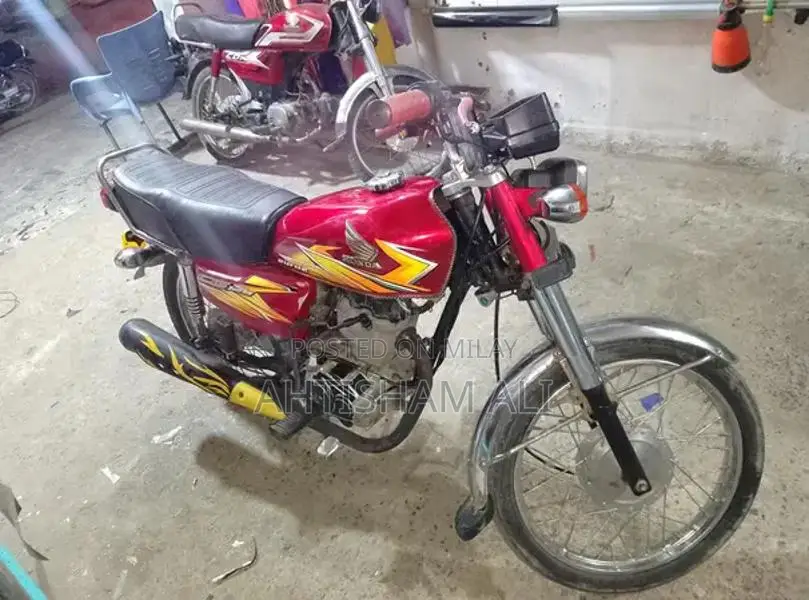 Honda 125 Motorcycle - New Two-Wheeler with Complete Documentation