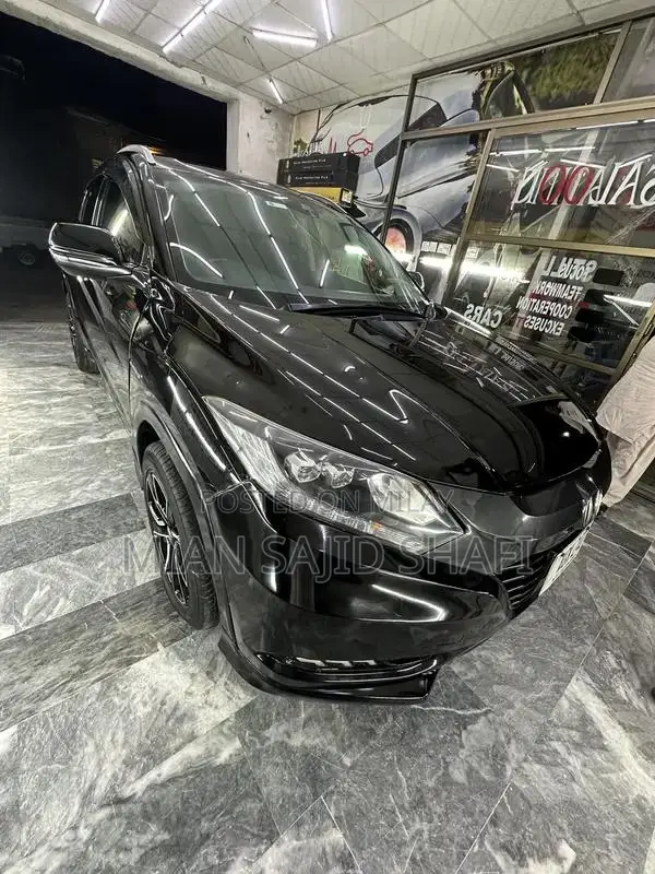 Honda Vezel Compact SUV - Low Mileage Urban Crossover