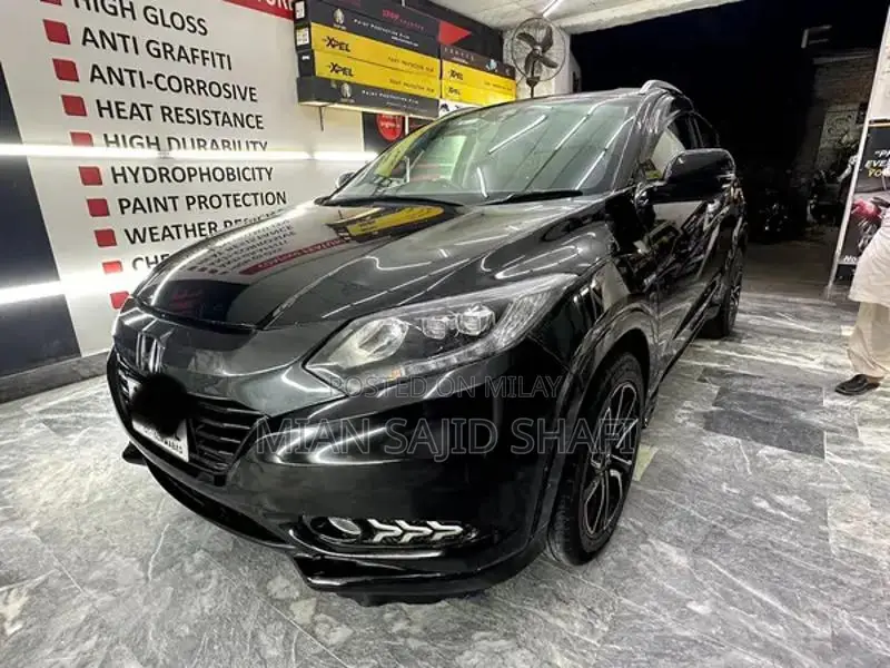 Honda Vezel Compact SUV - Low Mileage Urban Crossover