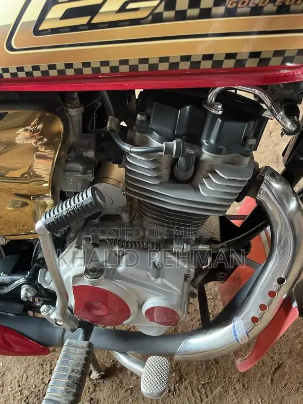 CG 125 Golden Edition Motorcycle Classic Two-Wheeler