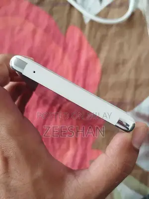 Google Pixel 6 Pro Smartphone - White, 12GB RAM, Pristine Condition