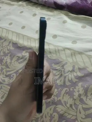 Apple iPhone 13 - Excellent Condition Smartphone