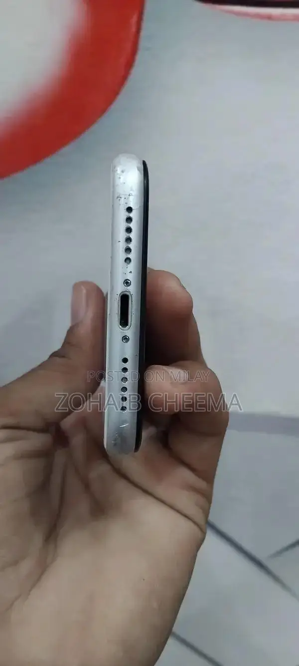 Apple iPhone XR Smartphone - Used Condition