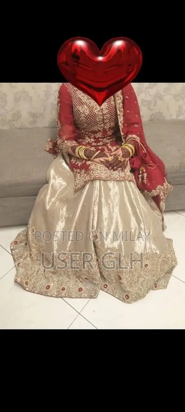 Elegant Small Lehngha Choli - Barely Worn, Excellent Condition