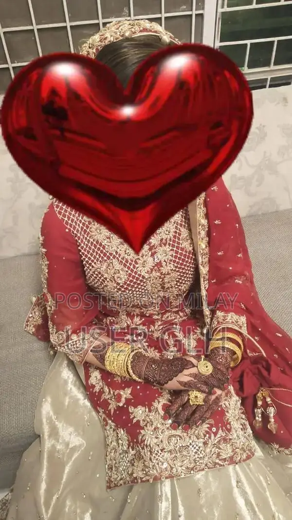 Elegant Small Lehngha Choli - Barely Worn, Excellent Condition