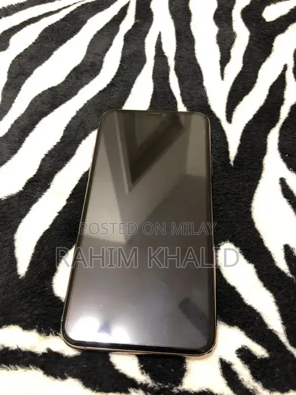 Dual SIM Smartphone Premium Condition High Battery Health