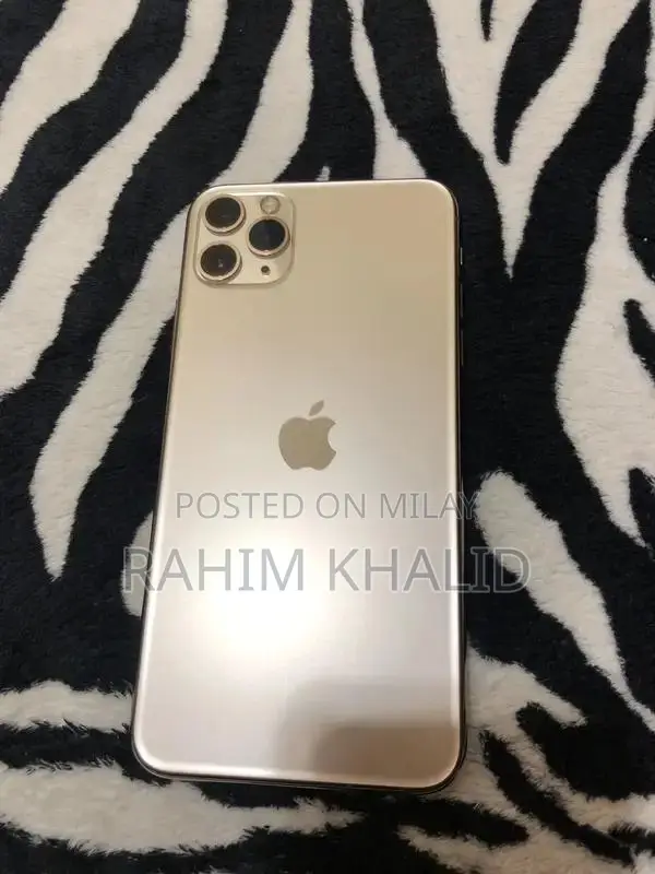 Dual SIM Smartphone Premium Condition High Battery Health