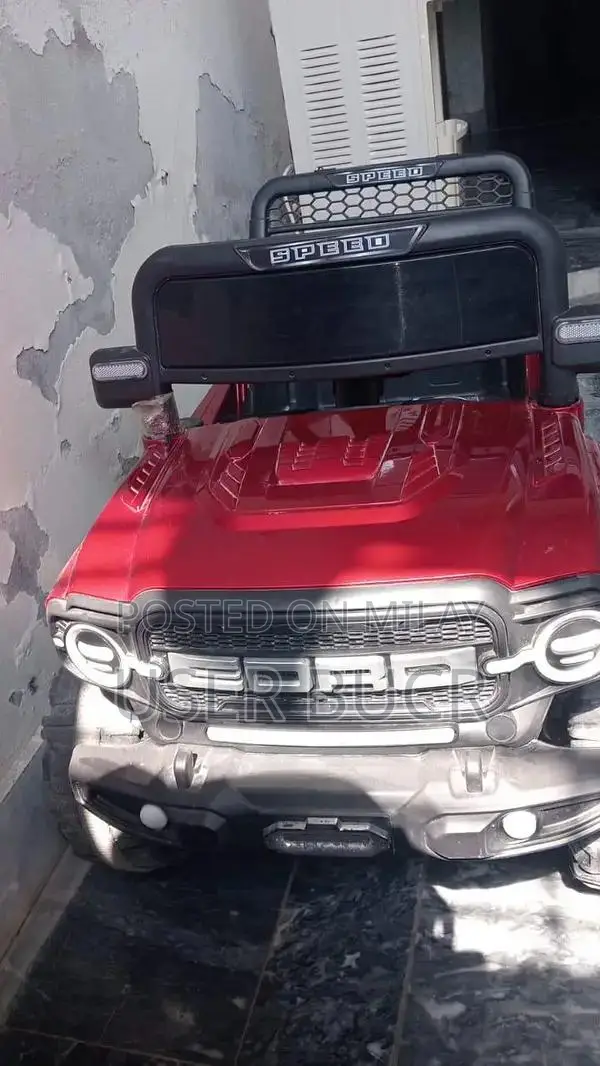 Children's Electric Ride-On Car Toy - Excellent Condition