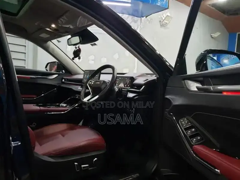 Haval H6 Hybrid SUV 2024 with Luxurious Black and Burgundy Interior