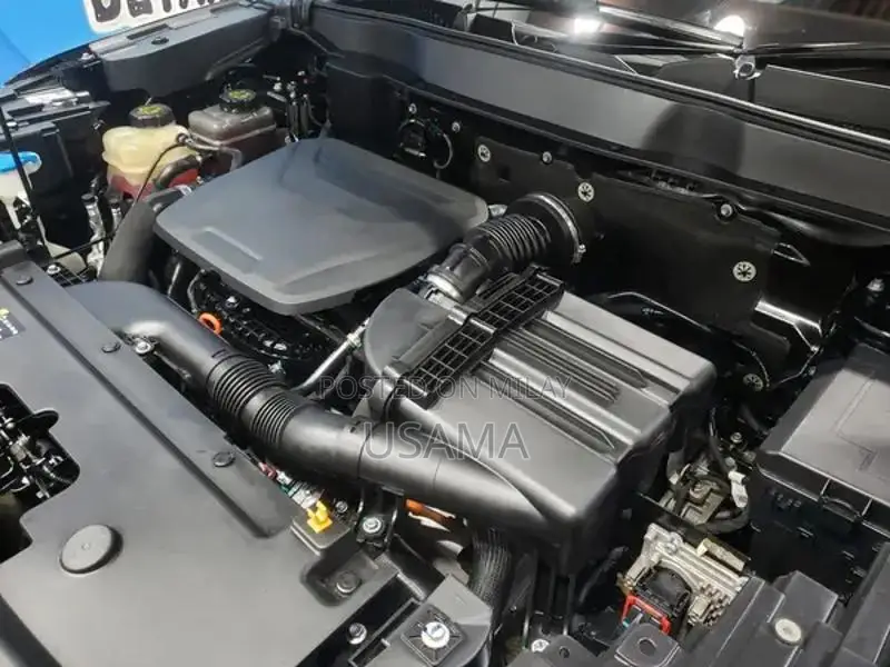 Haval H6 Hybrid SUV 2024 with Luxurious Black and Burgundy Interior