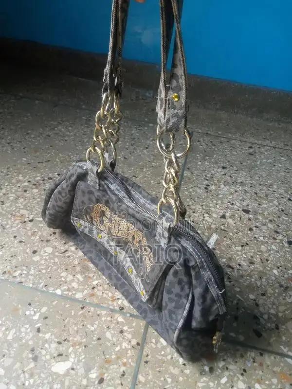 Compact Black and Brown G-Unit Handbag - Lightweight Carry Accessory