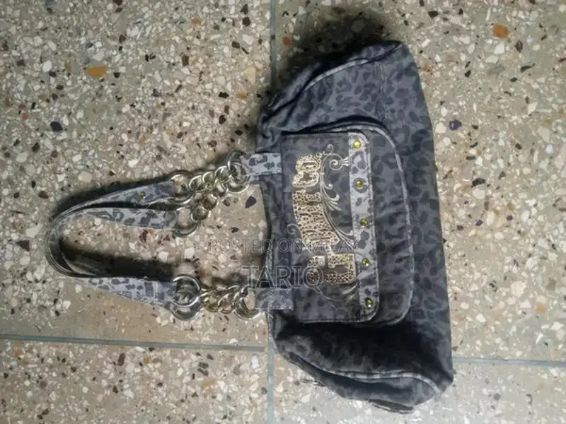 Compact Black and Brown G-Unit Handbag - Lightweight Carry Accessory