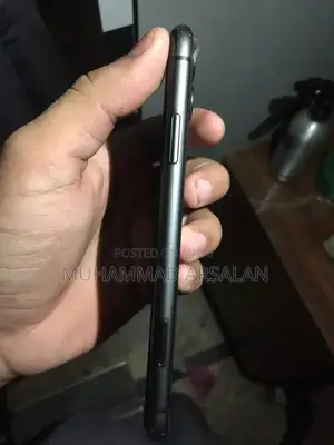 Apple iPhone 11 128GB Smartphone with Good Battery Health