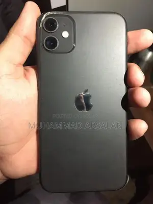 Apple iPhone 11 128GB Smartphone with Good Battery Health