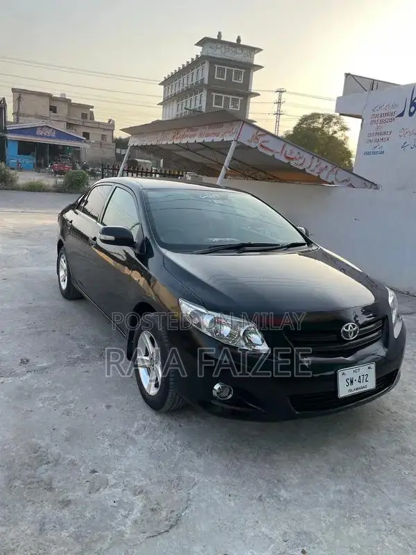 Toyota Corolla XLI Sedan - Reliable Compact Car