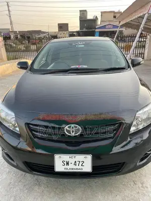 Toyota Corolla XLI Sedan - Reliable Compact Car