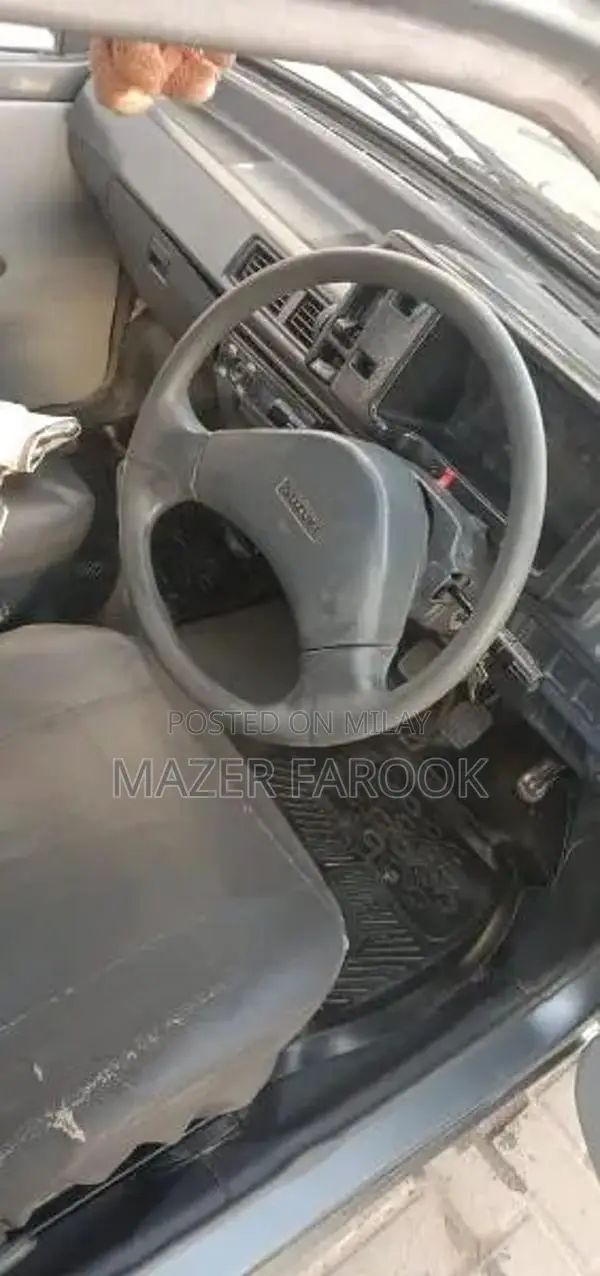 Suzuki Mehran VX 2011 - Well-Maintained Compact Sedan