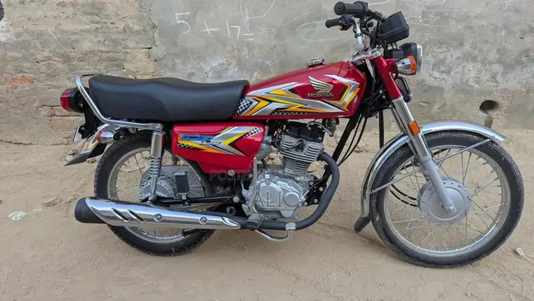 Honda 125cc Motorcycle - Low Mileage 2025 Model