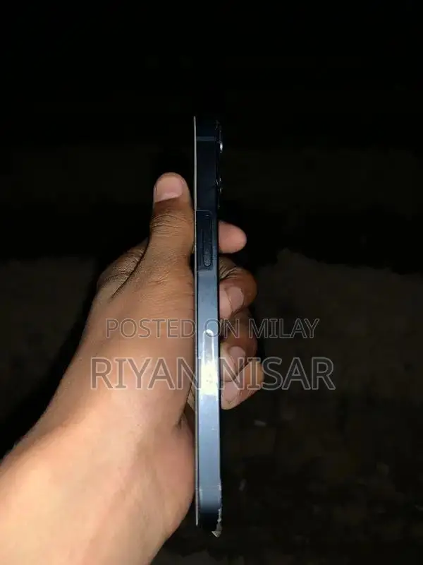 Apple iPhone 13 Lightly Used Smartphone with Full Warranty