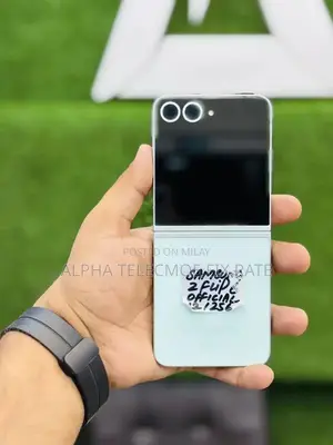 Z Flip 6 Dual SIM Smartphone 256GB Storage