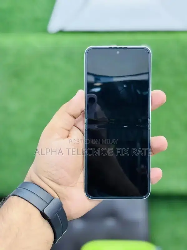 Z Flip 6 Dual SIM Smartphone 256GB Storage