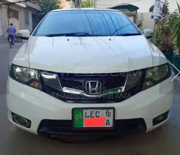 Honda City Sedan 2018 Model - Well-Maintained Compact Car