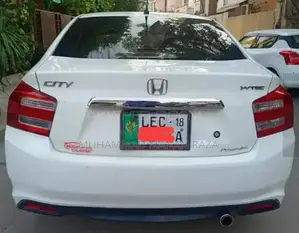 Honda City Sedan 2018 Model - Well-Maintained Compact Car