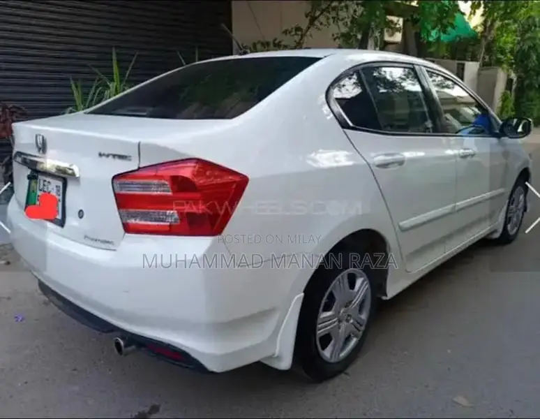 Honda City Sedan 2018 Model - Well-Maintained Compact Car