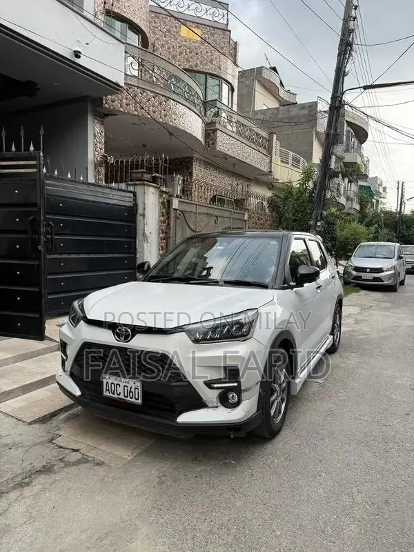 Toyota Raize Z Package Compact SUV with Advanced Features