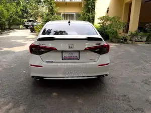 Honda Civic VTi Oriel Prosmatec Sedan - Low Mileage 2025 Model