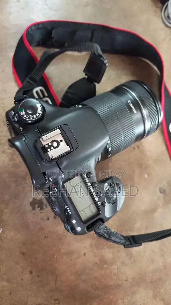 Canon EOS 7D DSLR Camera with 18-135mm Lens Kit