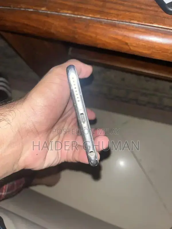 Apple iPhone 6S Plus 32GB Smartphone Silver Edition