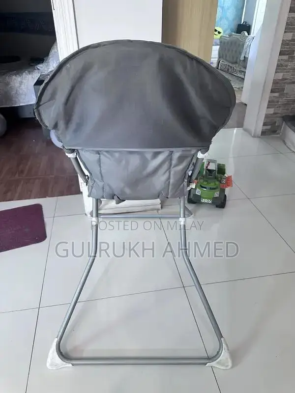 Baby High Chair - Excellent Condition Dining Seat