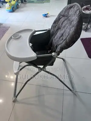 Baby High Chair - Excellent Condition Dining Seat