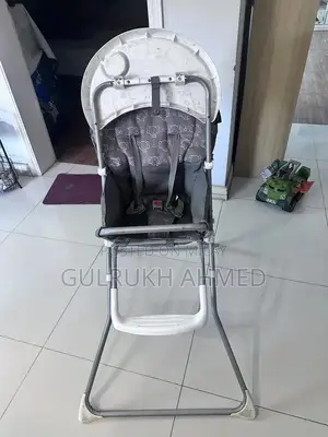 Baby High Chair - Excellent Condition Dining Seat