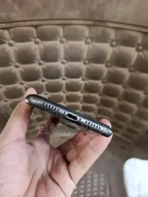 Apple iPhone 11 64GB Dual SIM Smartphone