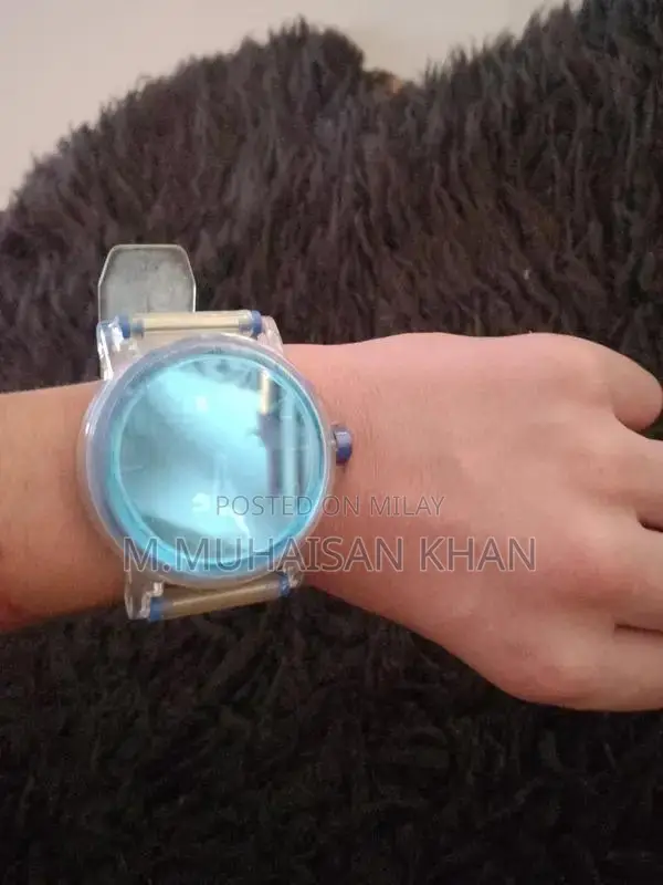 POMO Kids Smartwatch - Stylish and Functional Digital Timepiece