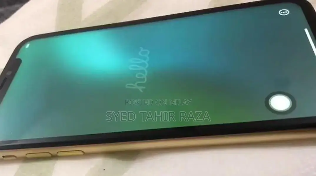 Apple iPhone 11 64GB Smartphone - One-Hand Use