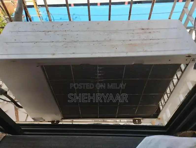 Haier 1 Ton Split AC Outer Unit - For Parts/Repair