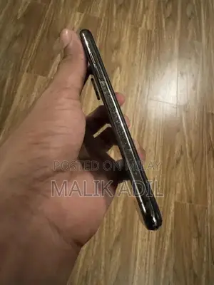 Apple iPhone X 64GB Smartphone Unlocked